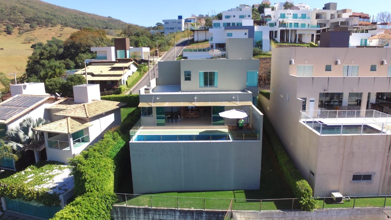 Ref:. 0006 - Casa com 5 Suítes e Ar Condicionado no Centro de Escarpas do Lago - Imagem 21