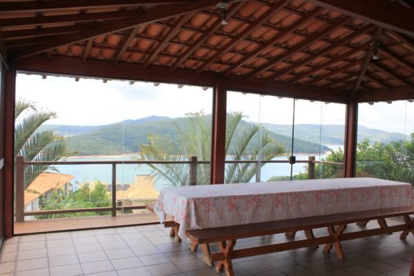 Ref:. 0018 - Casa 4 suites + 2 semi suite no alto com bela vista para o lago de furnas - Imagem 12