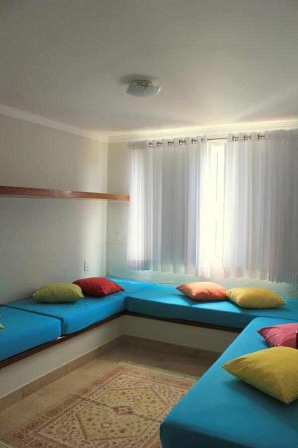 Ref:. 0018 - Casa 4 suites + 2 semi suite no alto com bela vista para o lago de furnas - Imagem 19